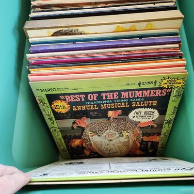 Large lot of Record Albums Lot 418