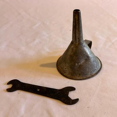 Spring Balance Scales, Stanley No 299 Stanley Knife, Colanders & More (D-RG)