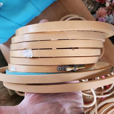 Lot of Wooden Embroidery Hoops Many sizes