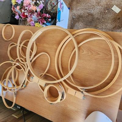 Lot of Wooden Embroidery Hoops Many sizes