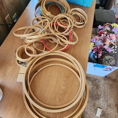 Lot of Wooden Embroidery Hoops Many sizes
