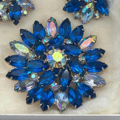 LOT 21: Matching Blue Aurora Borealis Rhinestone Brooch and Clip on Earrings