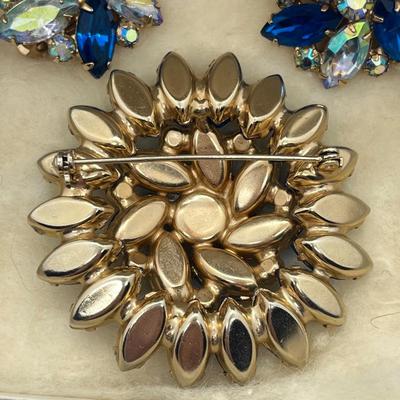 LOT 21: Matching Blue Aurora Borealis Rhinestone Brooch and Clip on Earrings