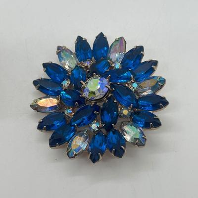 LOT 21: Matching Blue Aurora Borealis Rhinestone Brooch and Clip on Earrings
