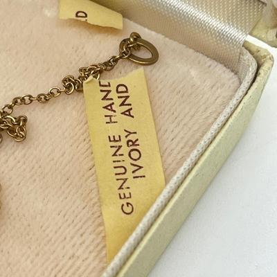 LOT 25: Krementz Vintage Pendant 18” Necklace