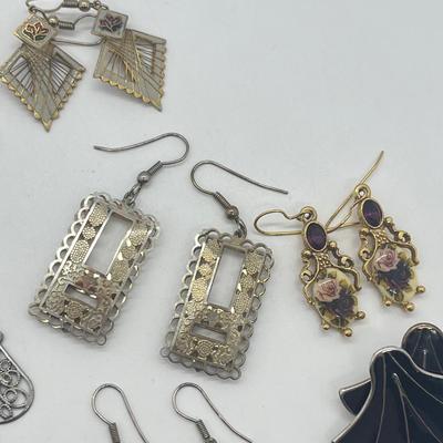 LOT 26: Collection of Goldtone and Silvertone Pierced Earrings