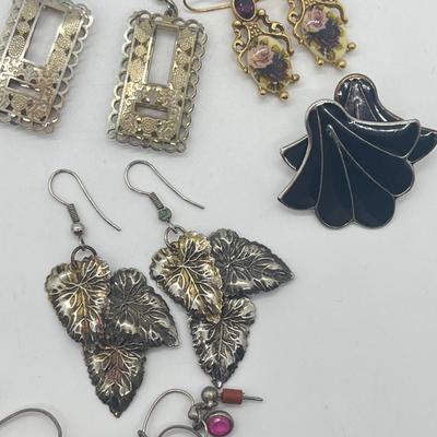 LOT 26: Collection of Goldtone and Silvertone Pierced Earrings