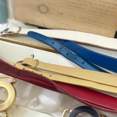 LOT 28: Timex Cavatina Customizable Watch