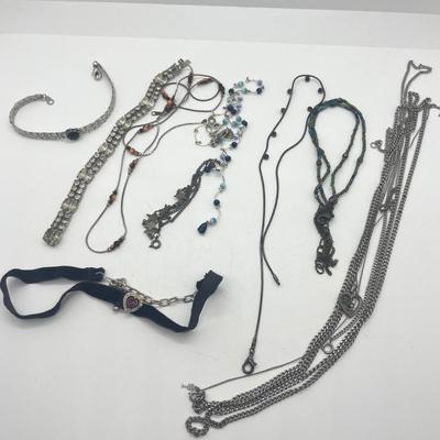 LOT 32: Miscellaneous Silvertone Necklaces and Bracelets