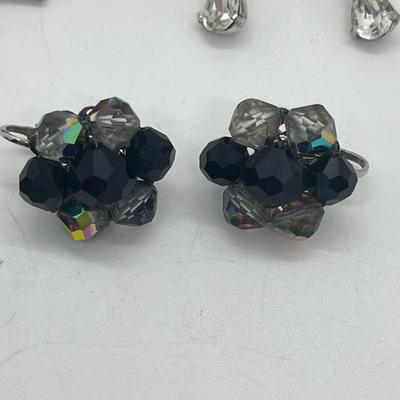 LOT 35: Vintage Costume Clip on Earrings