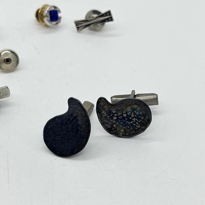 LOT 72: Watches, Tie Pins, Cufflinks and More!
