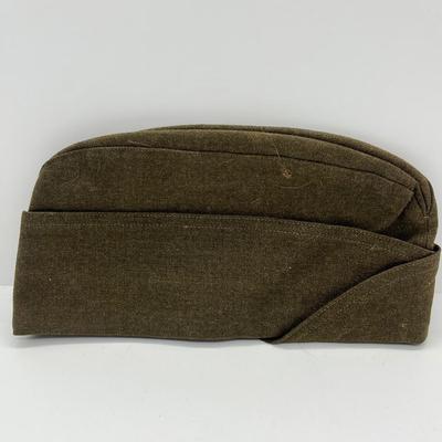 LOT 75: Vintage Militaria Style Hats, Pocket Knife and More!