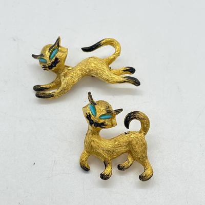 LOT 79: Cutesie Vintage Brooch/Pin Collection