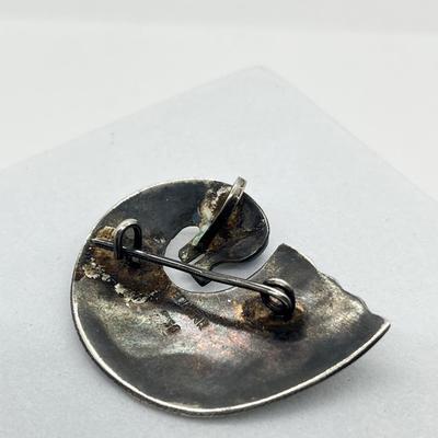 LOT 110: Ecuador Ethnic Gemstone 950 Silver Pendant Brooch - 9.2 GTW