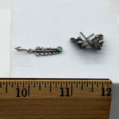 LOT 115: Sterling 925 Butterfly Pin and Feather With Turquoise Pierced Earrings - 4 GTW