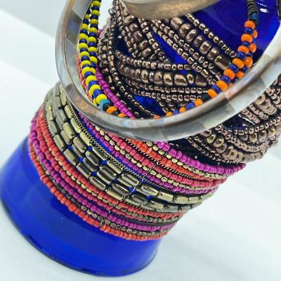 LOT 116: Large Assortment of Fun Bracelets
