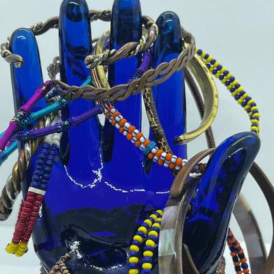 LOT 116: Large Assortment of Fun Bracelets