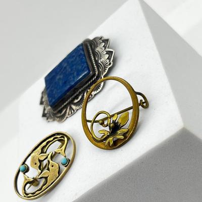 LOT 118: Vintage Silverplate and Blue Brooch Plus Two Antique Brass Pins