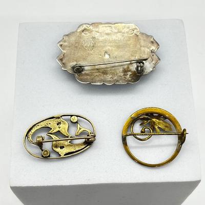 LOT 118: Vintage Silverplate and Blue Brooch Plus Two Antique Brass Pins