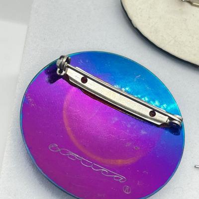 LOT 122: Three Artisan Signed Brooches and Two Pairs Pierced Earrings