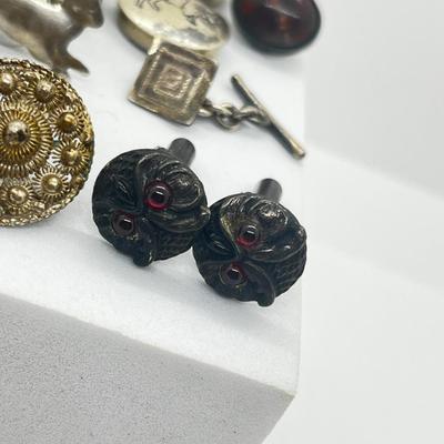 LOT 123: Vintage Silver Button Covers, Silver Cufflinks and More!