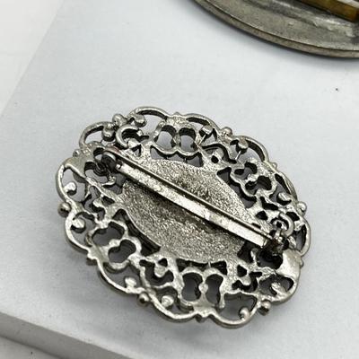 LOT 147: Vintage Artisan Brooch/Pin Lot