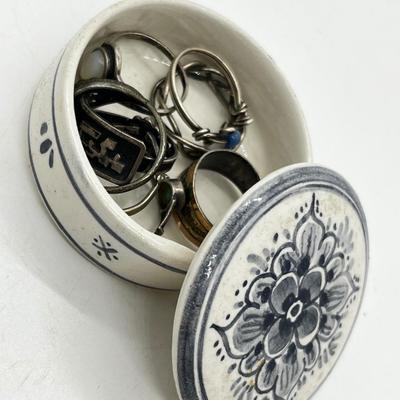 LOT 148: Vintage Delft Blue Ceramic Trinket Box With Assortment of 925 Rings - Sizes 5 and Up