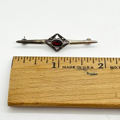 LOT 154: Vintage Signed Sterling Silver Garnet and Marcasite Bar Brooch - 2.4 GTW