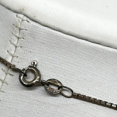 LOT 157: Sterling Silver Star of David Coexist Peace Pendant on 18" 925 Chain - 4.9 GTW