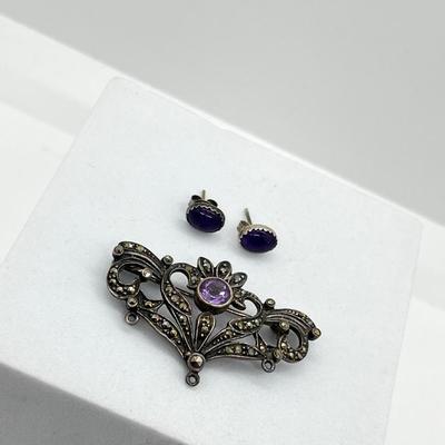 LOT 162: Vintage Sterling Silver Artist-Signed Marcasite Brooch and Amethyst Pierced Earrings - 7.6 GTW