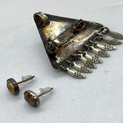 LOT 167: Sterling Silver Tiger's Eye Brooch - 925 Israel - and Gemstone Earrings - 6 GTW