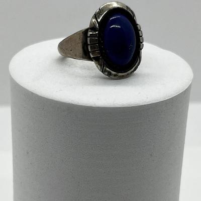 LOT 168: Navajo Artist-Signed Sterling Silver and Lapis Lazuli Ring - Size 7 - 7.6 GTW