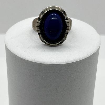 LOT 168: Navajo Artist-Signed Sterling Silver and Lapis Lazuli Ring - Size 7 - 7.6 GTW