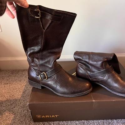 Lucchese Cowboy Boots & Ariat Boots - Women Size 11 (GB1-RG)
