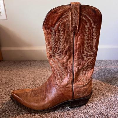 Lucchese Cowboy Boots & Ariat Boots - Women Size 11 (GB1-RG)