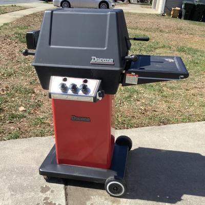 G8089 Ducane 1504 Red Cart Propane Grill