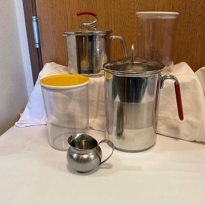 Kuhn Rikon 4th Burner Pot and Krona Pot w/ containers