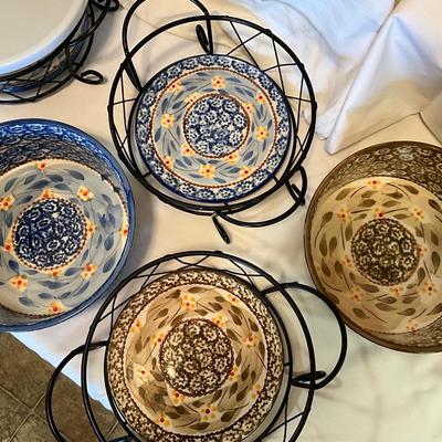 3 Temptations Presentable Ovenware dishes/oven mits