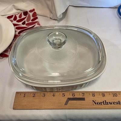 Vintage Corningware French White w/ plater w/strainer