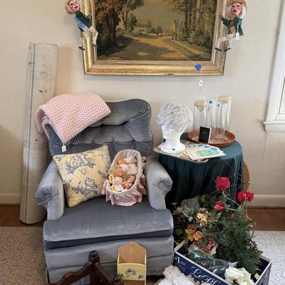 Sitting corner lot