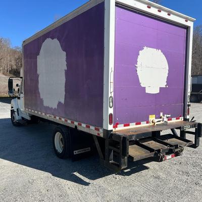 2015 International Terrastar Box Truck Maxxforce Diesel 16' with Tommy Lift Gate Only 49,342 Miles (Please See Note Below Concerning...