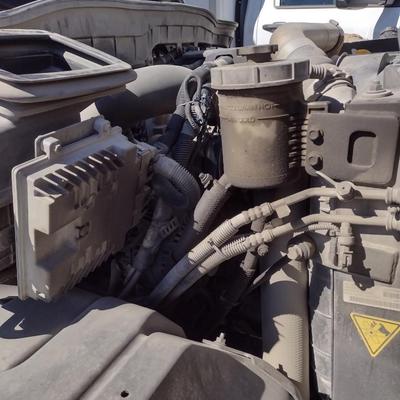 2015 International Terrastar Box Truck Maxxforce Diesel 16' with Tommy Lift Gate Only 49,342 Miles (Please See Note Below Concerning...