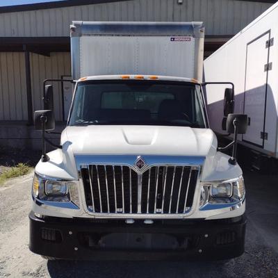 2015 International Terrastar Box Truck Maxxforce Diesel 16' with Tommy Lift Gate Only 49,342 Miles (Please See Note Below Concerning...