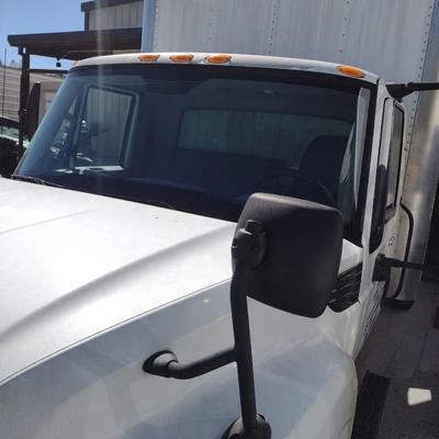 2015 International Terrastar Box Truck Maxxforce Diesel 16' with Tommy Lift Gate Only 49,342 Miles (Please See Note Below Concerning...
