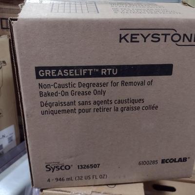 Set of 2 Boxes Ecolab Sysco Greaselift RTU 4-32oz Bottles New in Box
