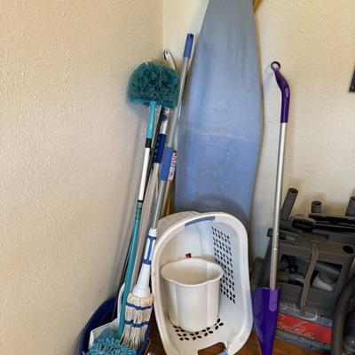 Vacuum & cleaning lot