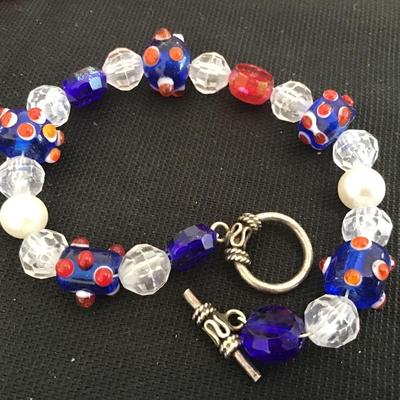 Art Glass Type Toggle Bracelet