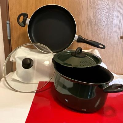 Bailetti kettle made in Italy, and fry pan