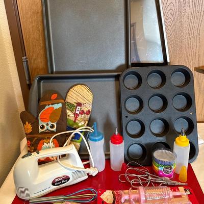 Hamilton Beach Beater w/baking needs