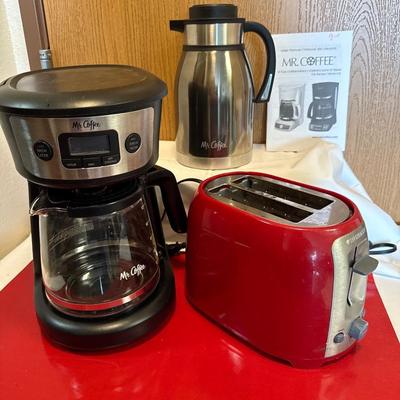 Mr. Coffee maker w/Mr Coffee CARAFE, Black & Decker toaster